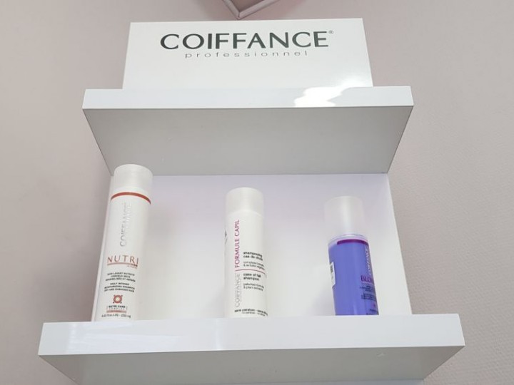 Витрина "Coiffance professionnel" Витрина "Coiffance professionnel"